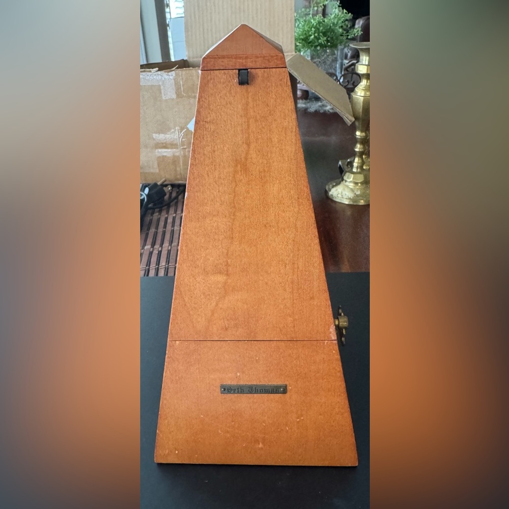 Seth Thomas Metronome De Maelzel Wooden Walnut Wind-Up Model 899-575 Great!!